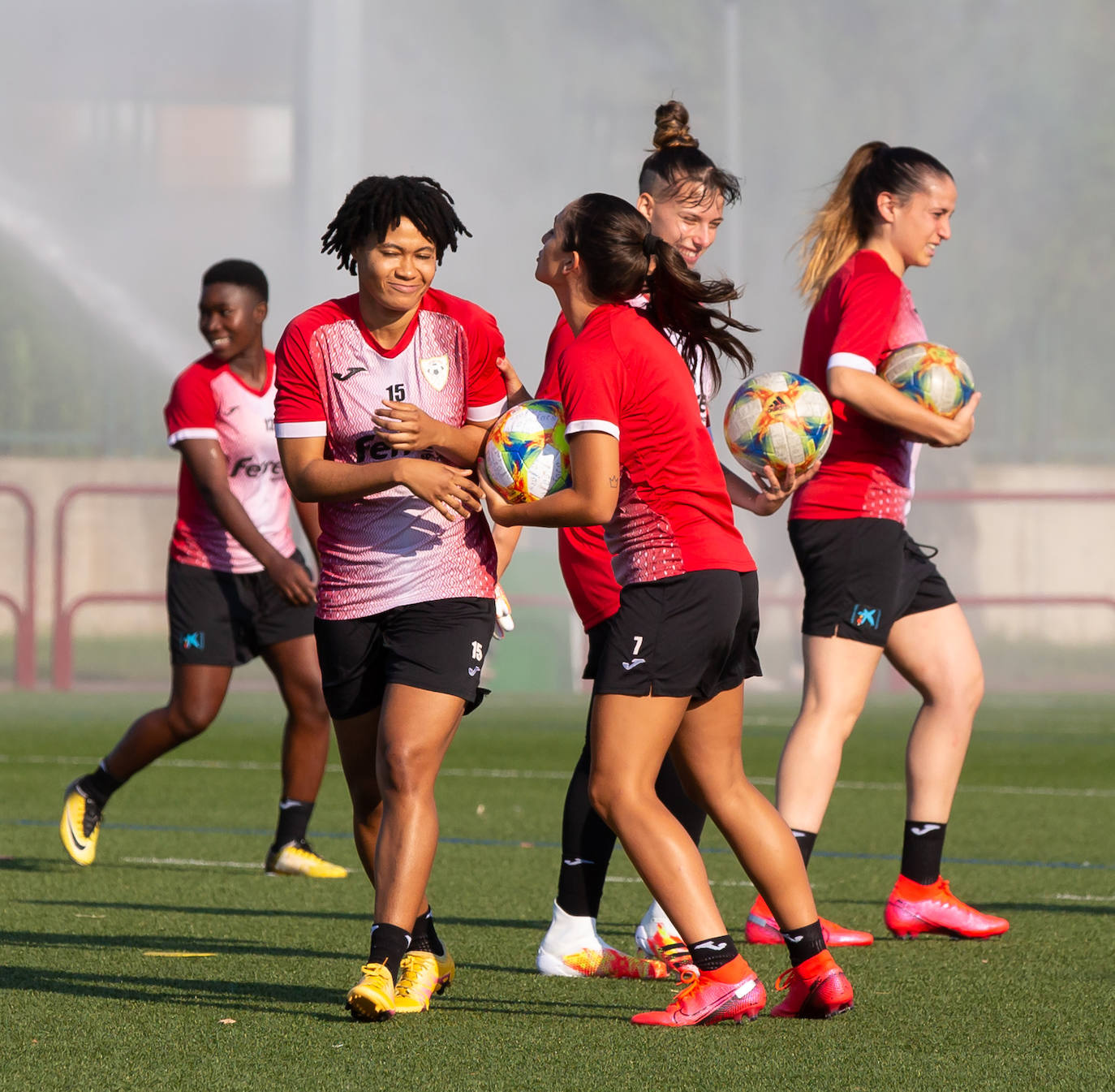 Las logroñesas iniciaron este lunes la pretemporada con un proyecto ilusionante y reconocido, pero con las incertidumbres que genera el coronavirus