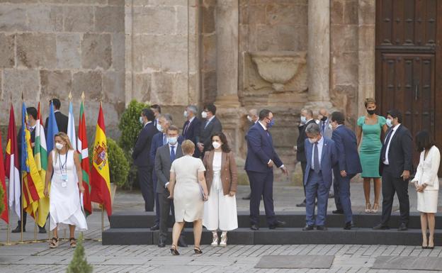 Andreu confía en «que todos salgamos más fuertes» de la cumbre