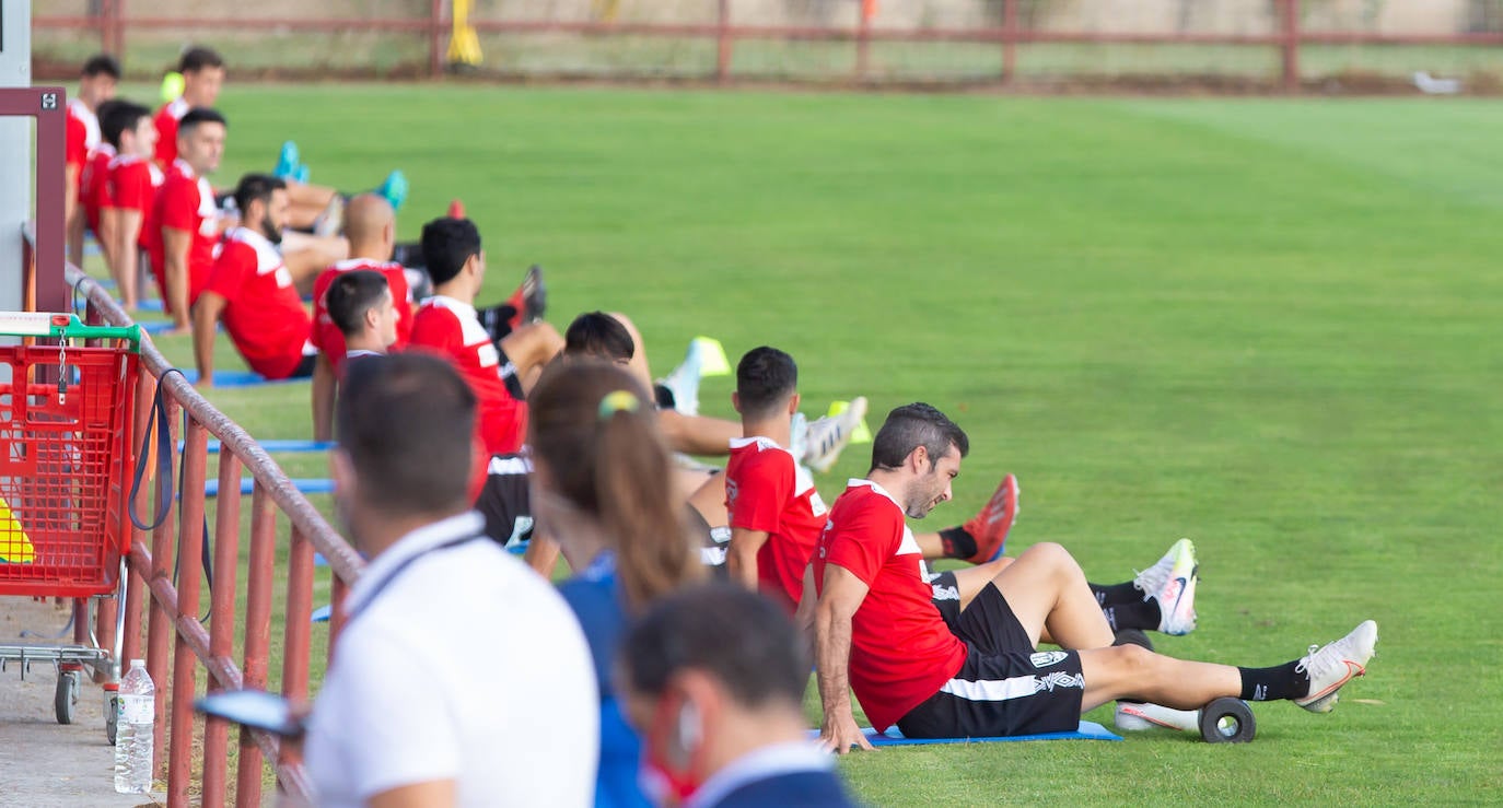 El equipo ha realizado este jueves su primer entrenamiento