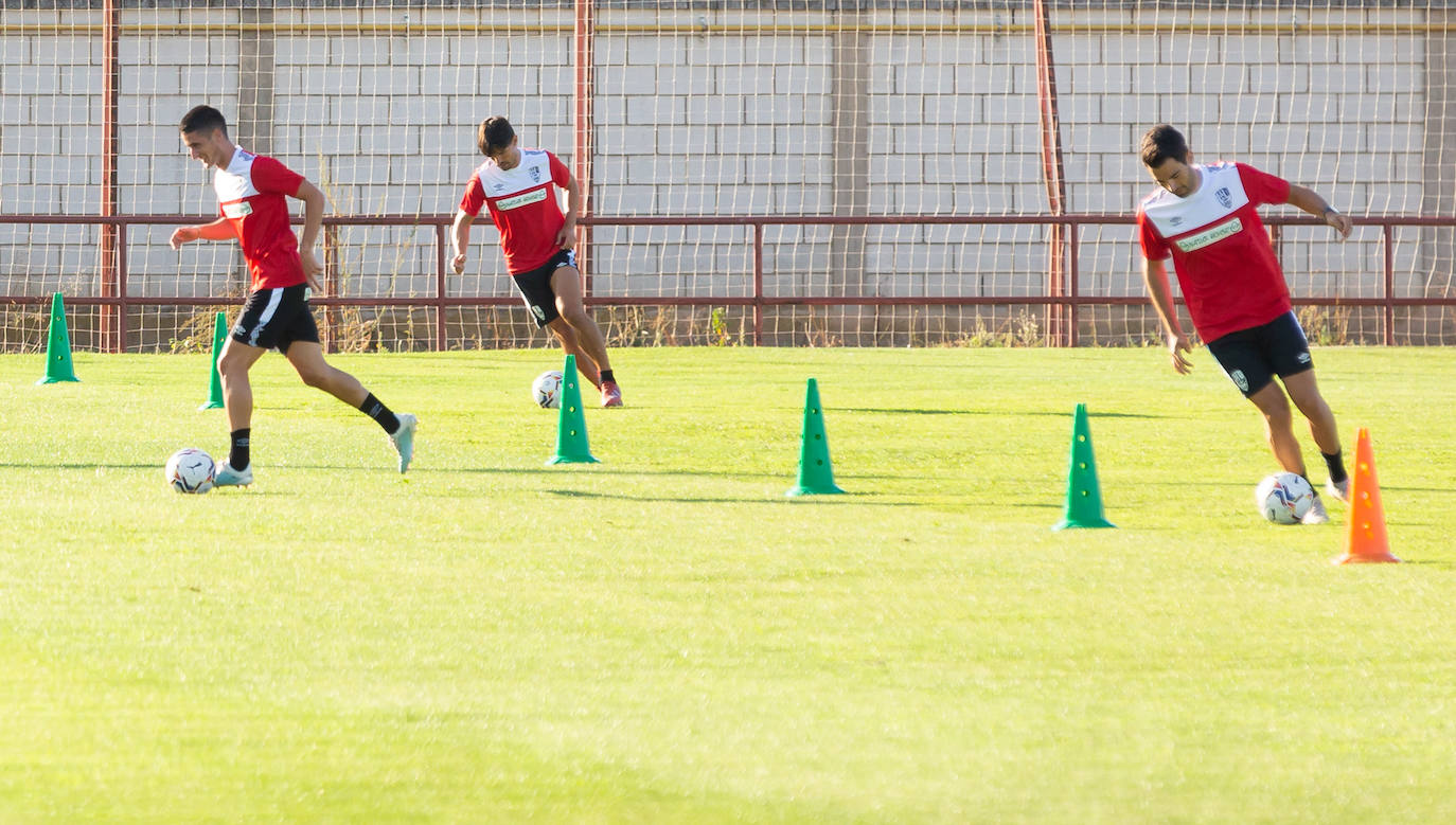 El equipo ha realizado este jueves su primer entrenamiento