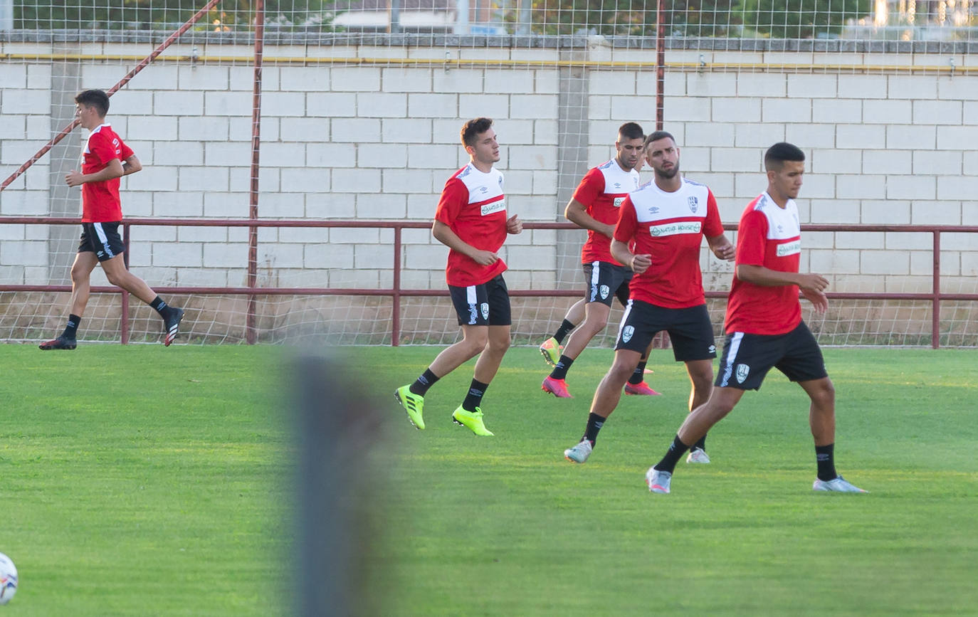 El equipo ha realizado este jueves su primer entrenamiento