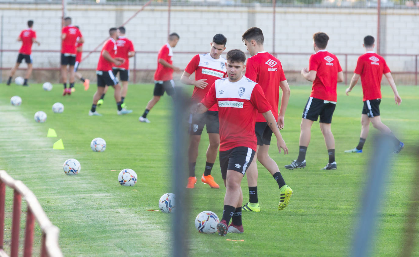 El equipo ha realizado este jueves su primer entrenamiento