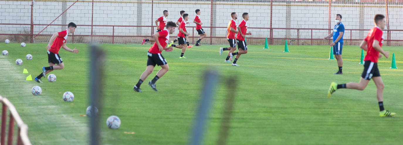 El equipo ha realizado este jueves su primer entrenamiento