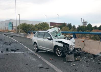 Imagen secundaria 1 - Dos fallecidos en una colisión entre dos vehículos en la N-232 en Alfaro