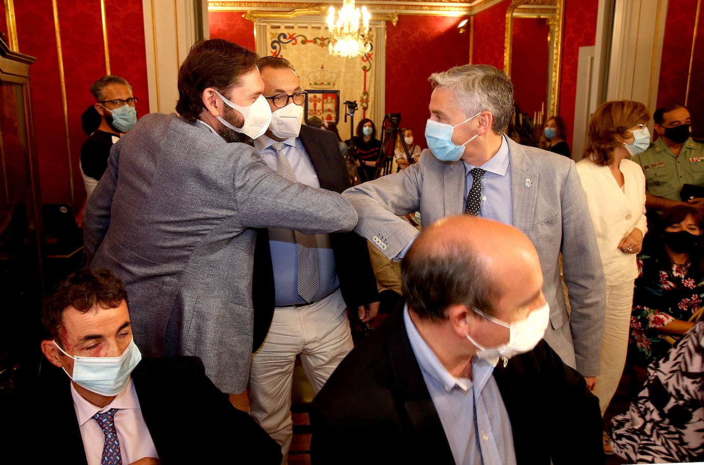 El nuevo consejero de Transición Ecológica y Sostenibilidad del Gobierno de La Rioja, Alex Dorado, ha apostado este martes por aprovechar la oportunidad que brindan los fondos europeos vinculados al Pacto Verde «para transformar la economía y hacer crecer» a la comunidad riojana. 