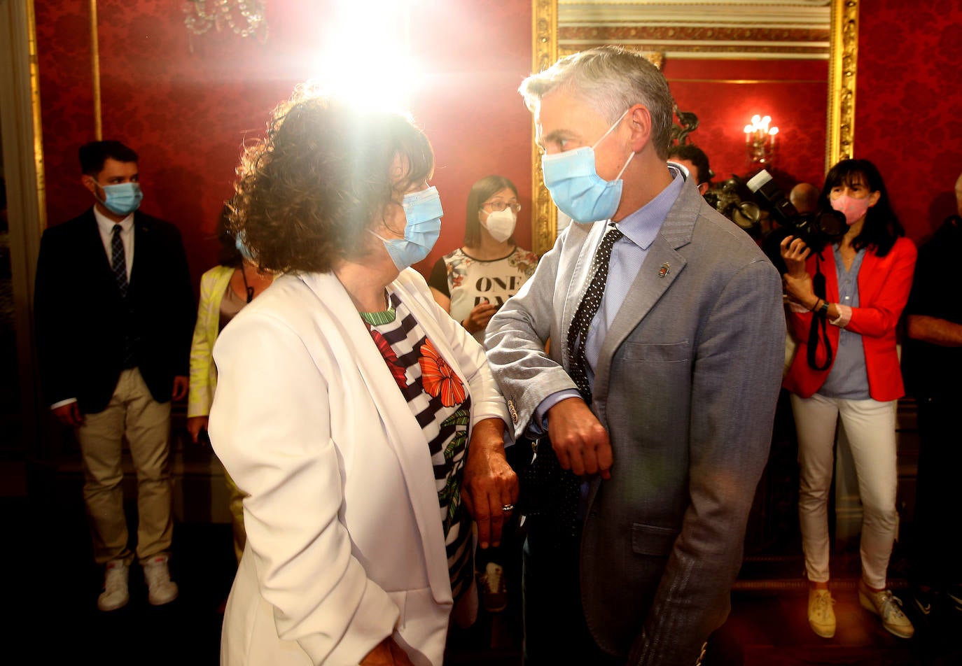 El nuevo consejero de Transición Ecológica y Sostenibilidad del Gobierno de La Rioja, Alex Dorado, ha apostado este martes por aprovechar la oportunidad que brindan los fondos europeos vinculados al Pacto Verde «para transformar la economía y hacer crecer» a la comunidad riojana. 