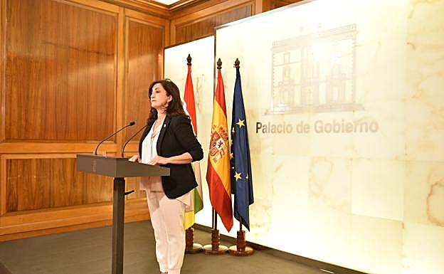 Andreu elude responder a la exconsejera Santos y carga contra «la prensa amarilla»