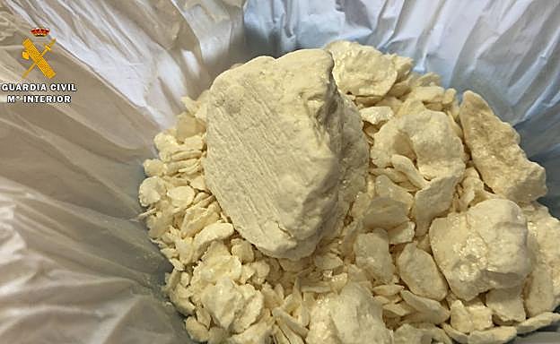 Cuatro arrestados en el desmantelamiento de un punto de venta de cocaína en Fuenmayor