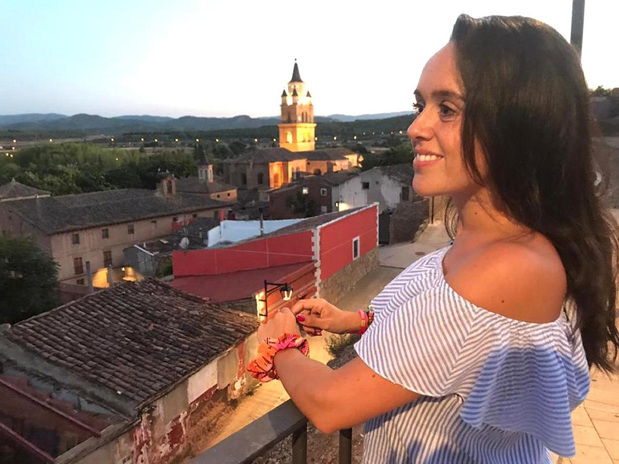  Las vistas del casco antiguo. Uno de los enclaves preferidos de Mª José Garrido es el mirador de la calle Cabezo, desde donde se divisa la catedral. 