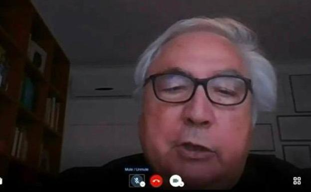 Manuel Castells, este jueves, en una rueda de prensa telemática.