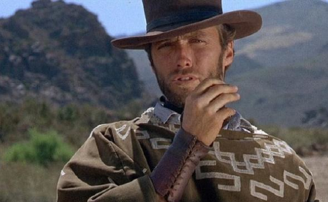 Clint Eastwood en el papel de Hombre sin nombre para la Trilogía del dólar de Sergio Leone. Wikimedia Commons