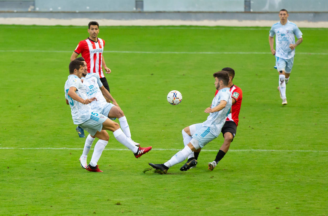 El autor del gol del triunfo fue Adrián Pérez