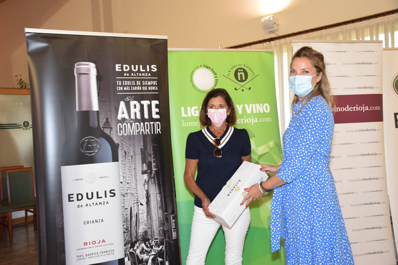 Los ganadores del Torneo Bodegas Altanza recogieron sus premios en El Campo de Logroño.