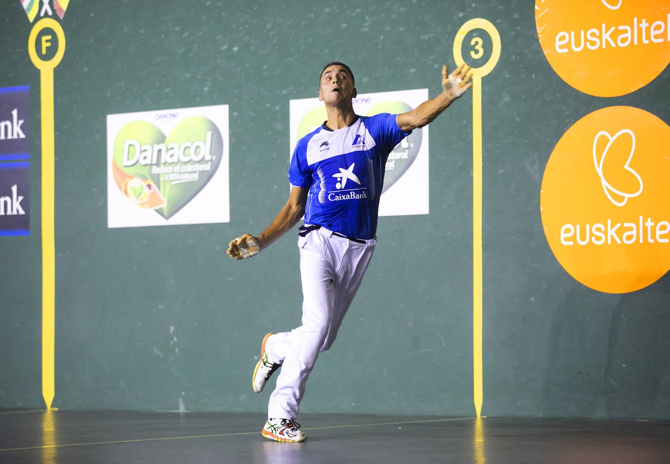 En el partido estelar, Bengoetxea y Martija doblegaron (22-20) a Elezkano y Aretxabaleta