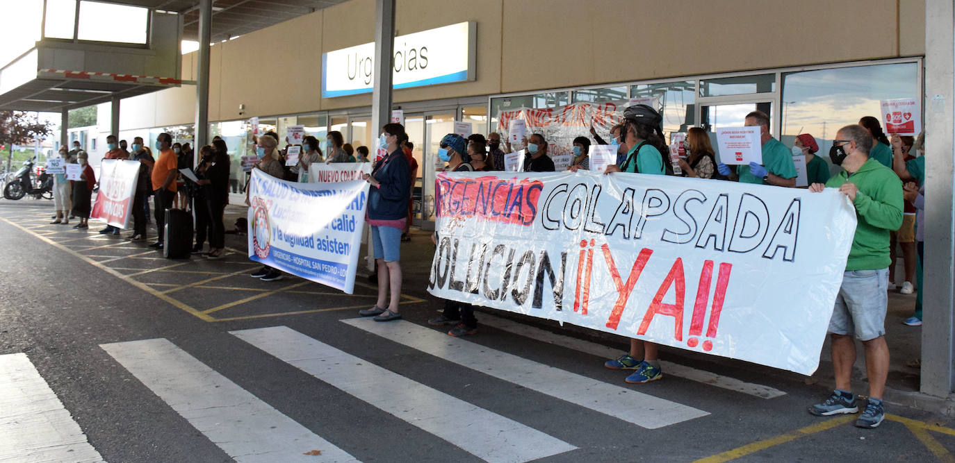 Fotos: Urgencias se concentra de nuevo para seguir exigiendo más personal y mejoras en el servicio