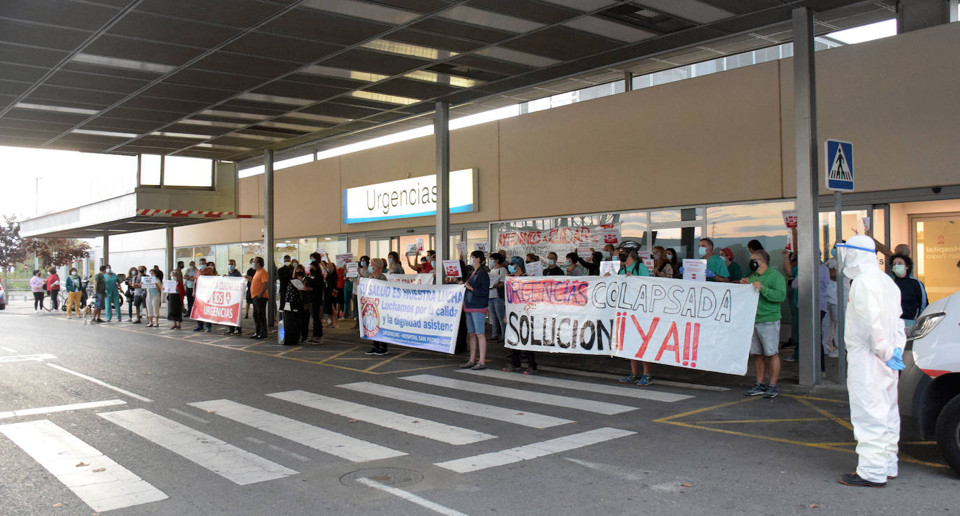 Fotos: Urgencias se concentra de nuevo para seguir exigiendo más personal y mejoras en el servicio