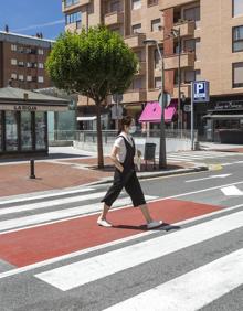 Imagen secundaria 2 - A la derecha, calle Emilio Francés. A la izquierda, cruce de Pérez Galdós con Fundición.