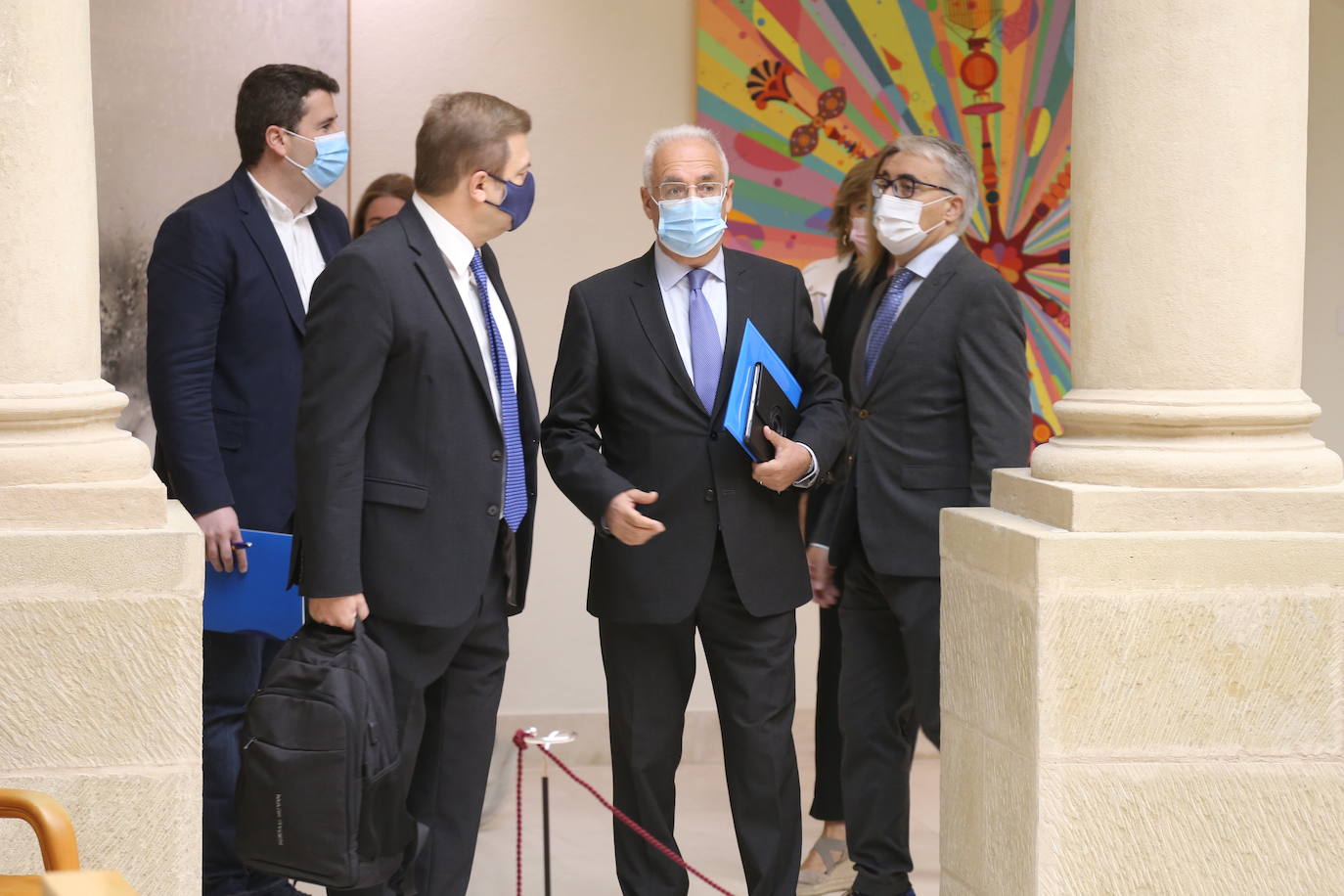 Celebración del pleno de septiembre en el Parlamento riojano.
