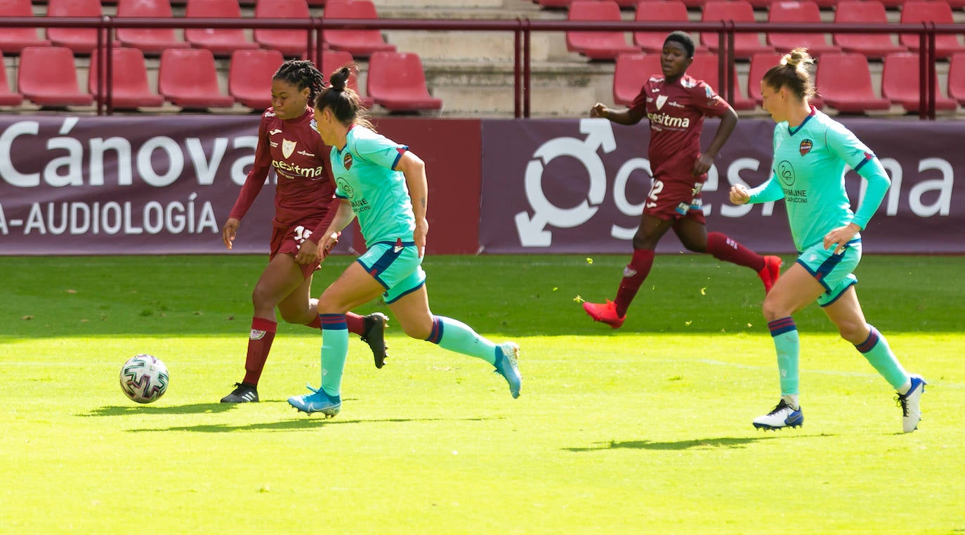 Las riojanas abrieron la Primera Iberdrola en Las Gaunas perdiendo ante el Levante