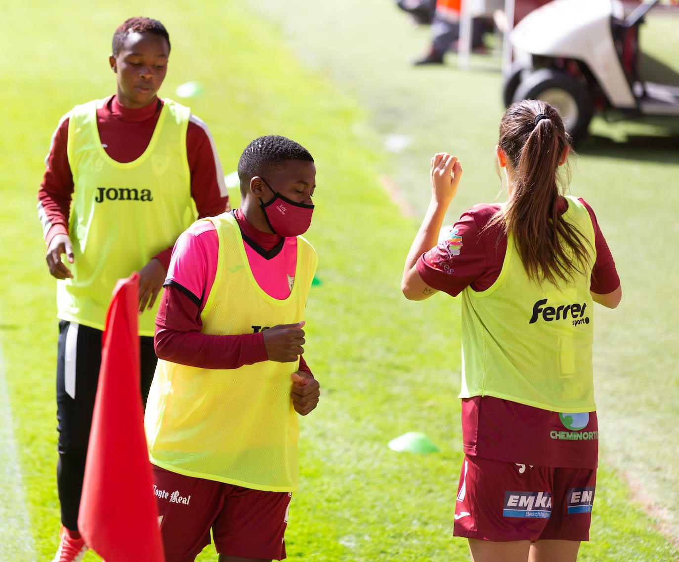 Las riojanas abrieron la Primera Iberdrola en Las Gaunas perdiendo ante el Levante