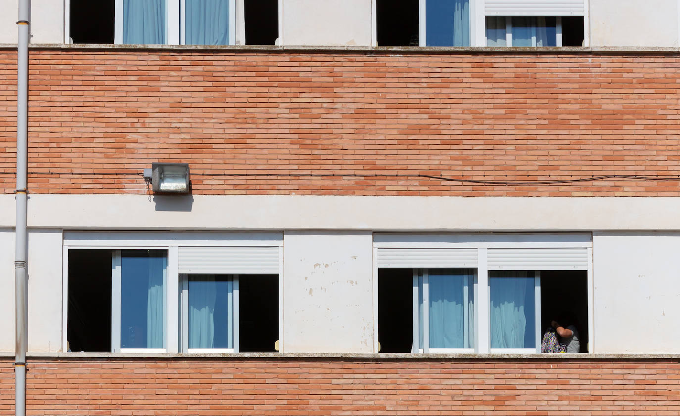 Crece la preocupación por la ventilación en los colegios riojanos por la amenaza de las diminutas gotitas de coronavirus en forma de aerosol