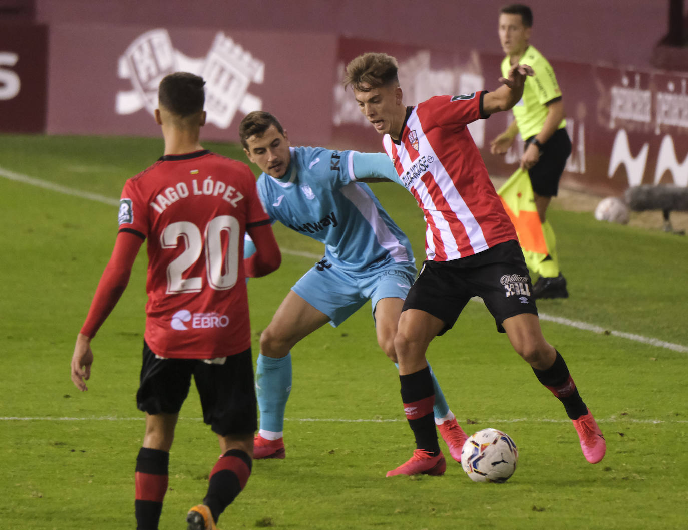 Los blanquirrojos han caído en Las Gaunas por culpa de un gol de Borja Bastón en el minuto 30