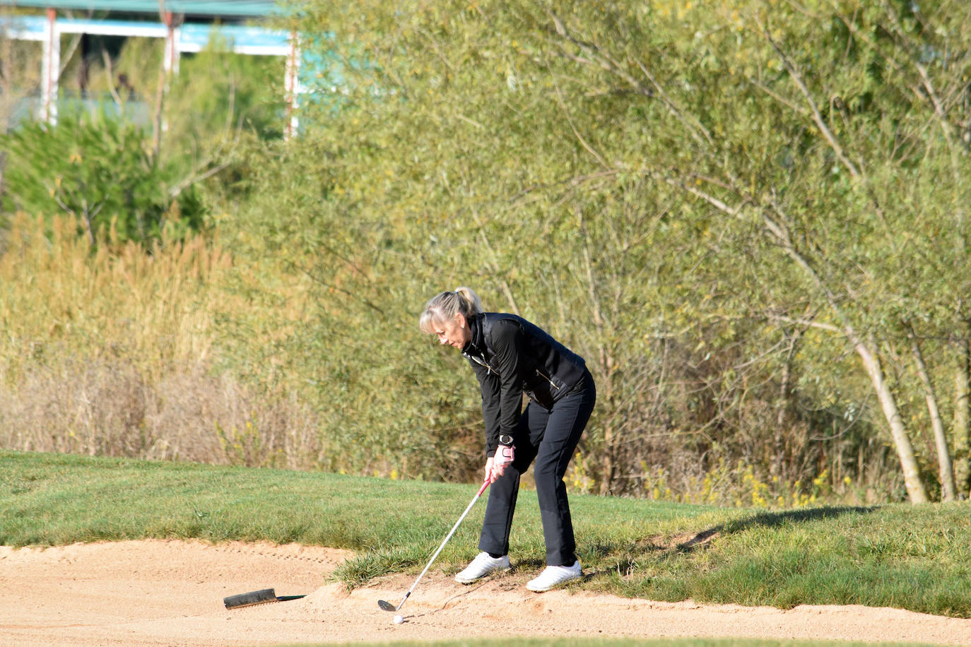 Los participantes en el Torneo de Golf Carlos Moro disfrutaron de un gran día de juego El Campo de Logroño.