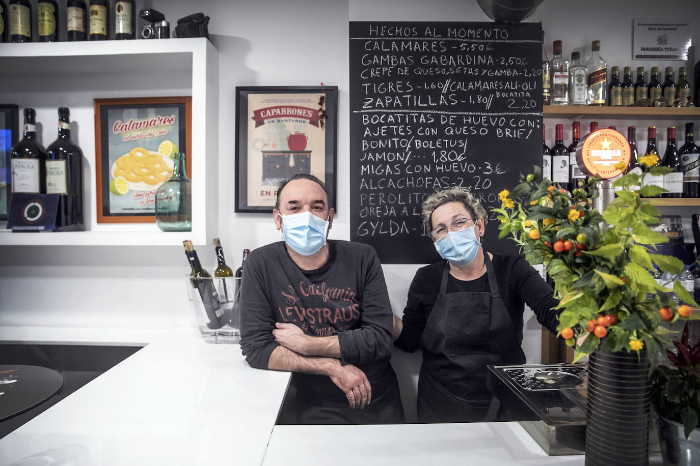 Fotos: La hostelería de Logroño baja la persiana a la hora marcada por el confinamiento