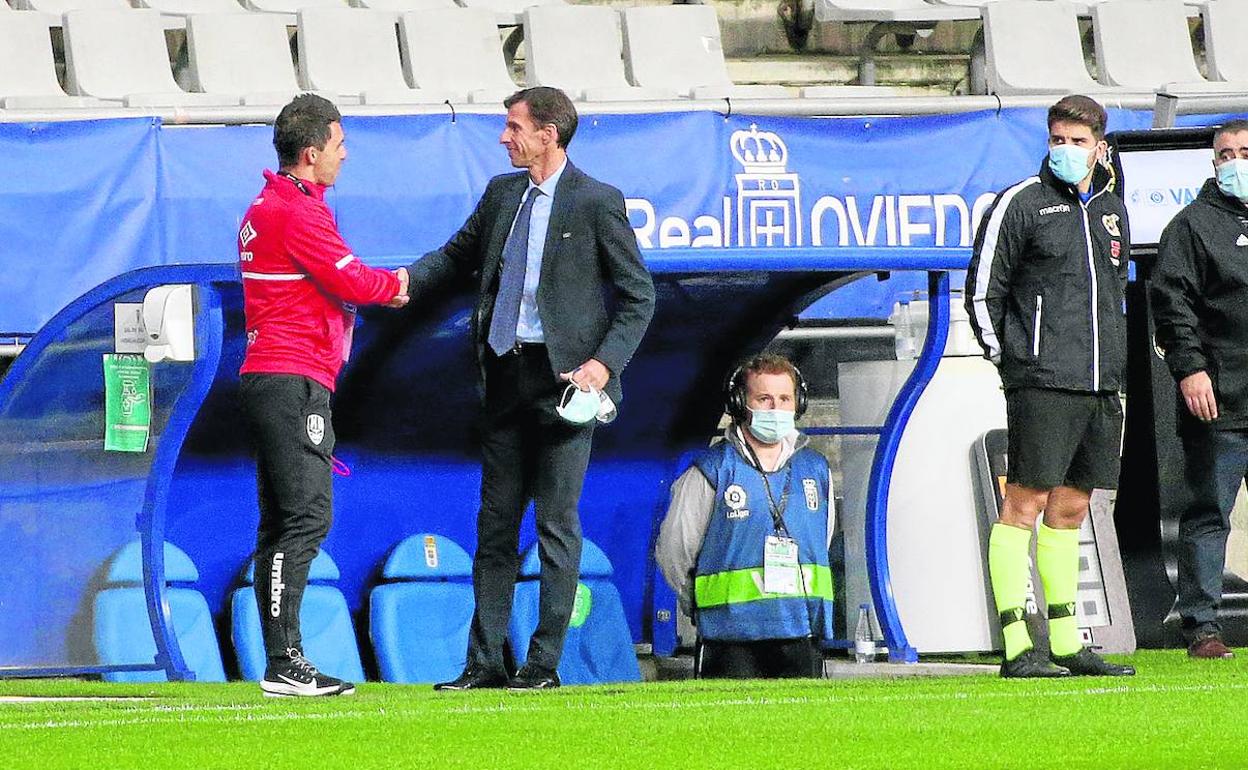 Saludo entre Sergio Rodríguez y Ziganda. 