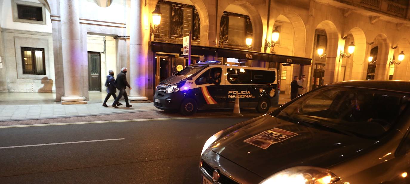 Al grito de «queremos trabajar» han recorrido el centro de Logroño.