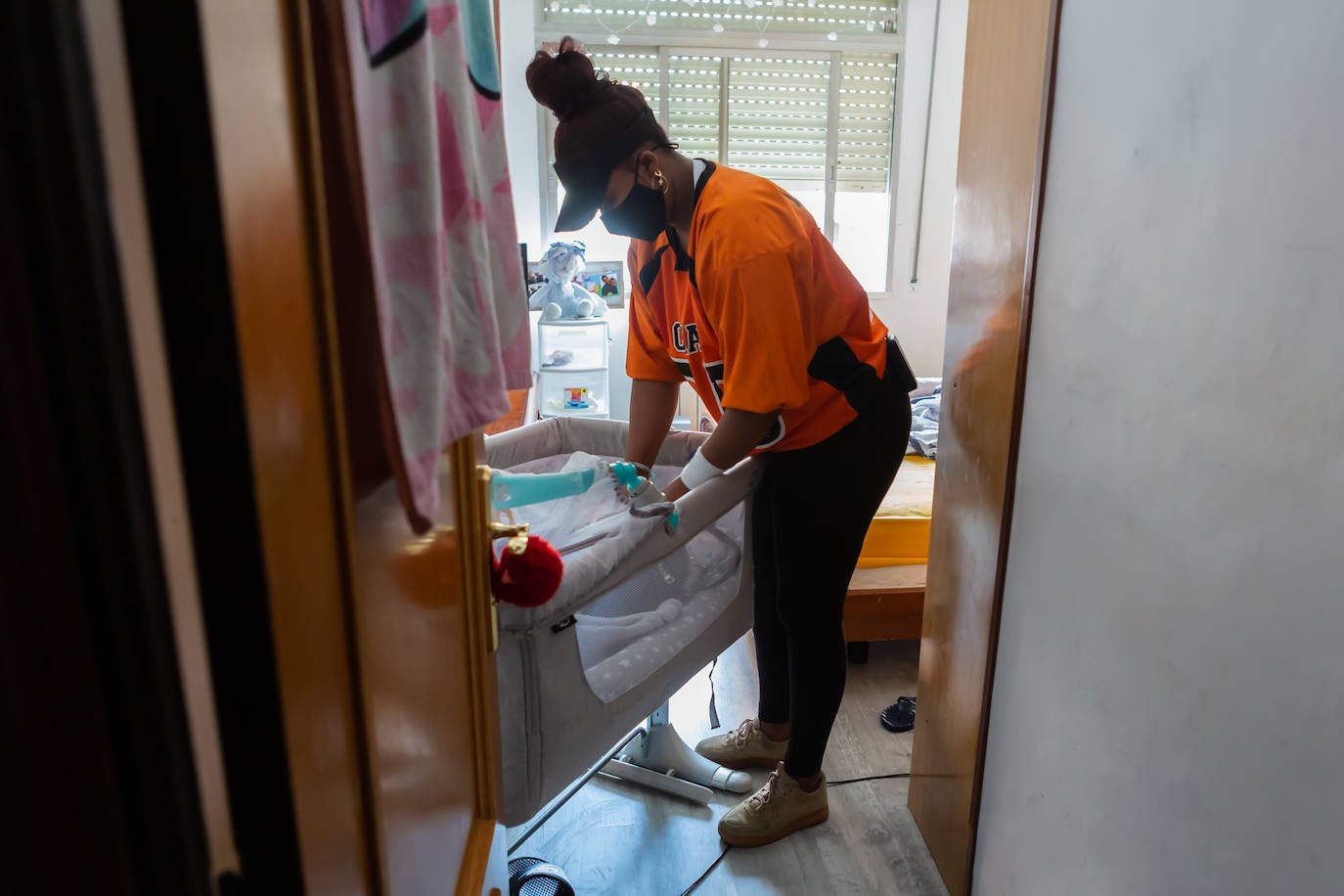 El juzgado ha concedido una semana más de plazo para que Diana Carolina, sus hijos de 5 años y 7 meses, y su pareja abandonen la vivienda en la que residen