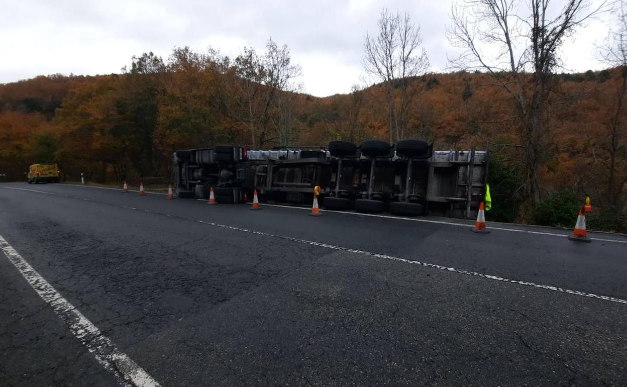 Estado del camión tras el accidente.