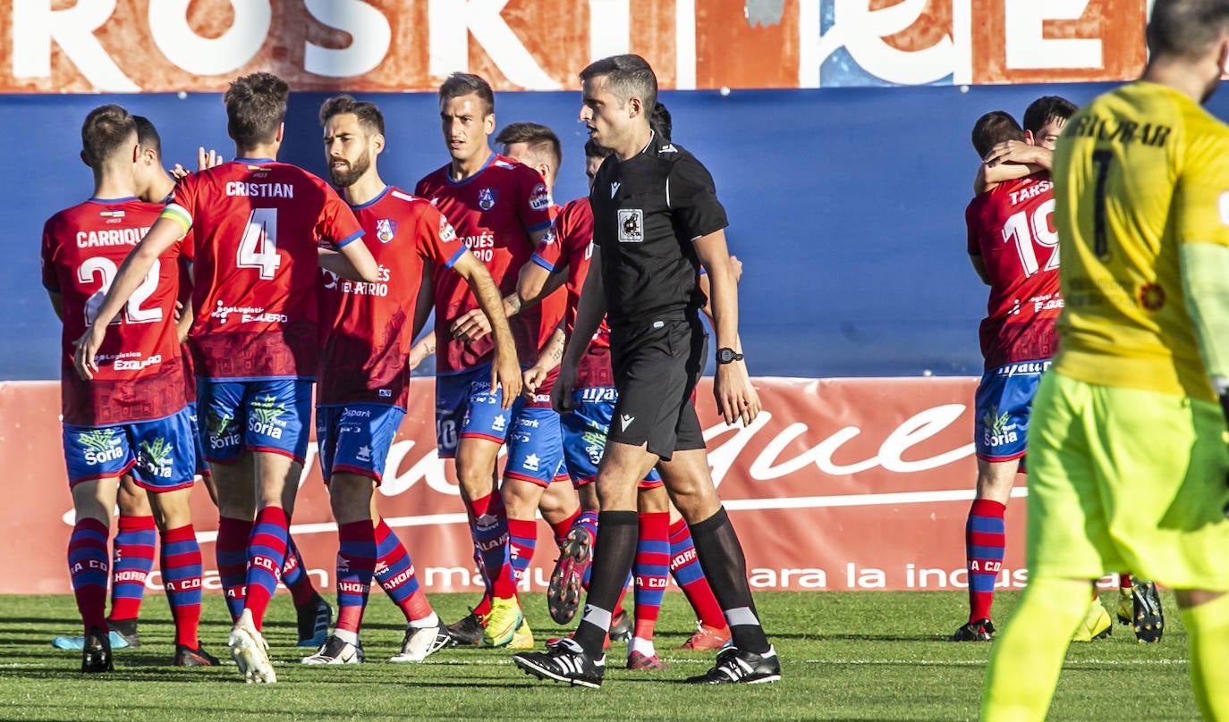 Los riojabajeños se sitúan líderes tras ganar al bloque navarro con un gol de Fran Sota