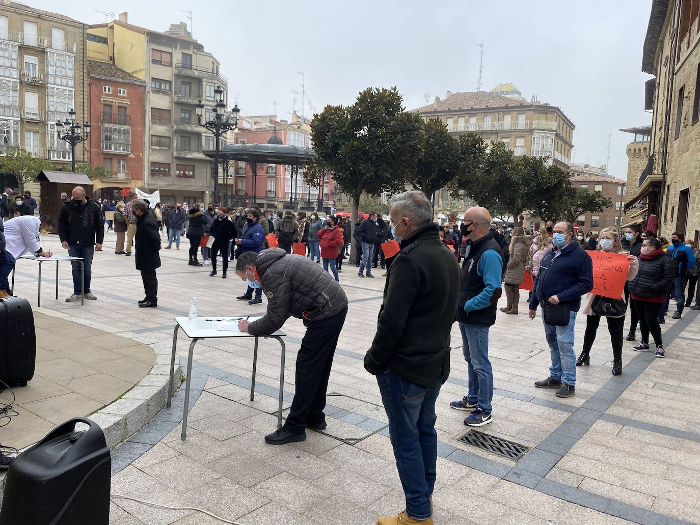 Fotos: Protestas de los hosteleros riojanos