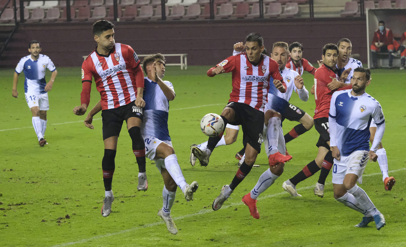 Los blanquirrojos han conseguido su cuarto triunfo seguido gracias a un gol del colombiano Leo Ruiz