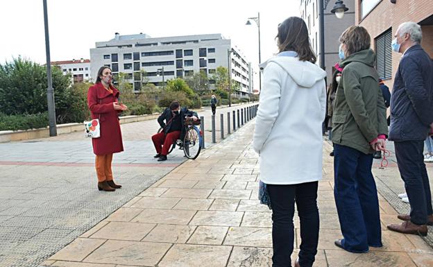 Primer ensayo general de las rutas que abarcan el proyecto 'Logroño con otra mirada'.