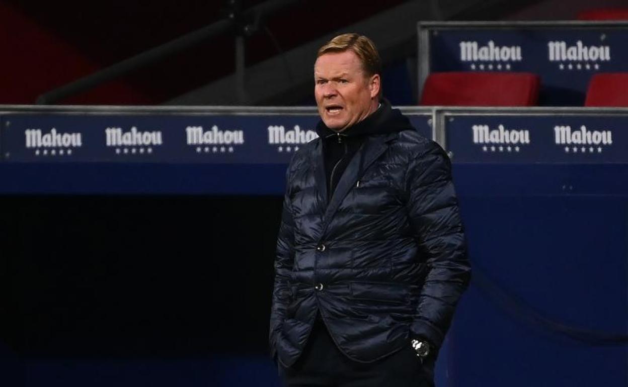 Ronald Koeman, durante el partido ante el Atlético. 