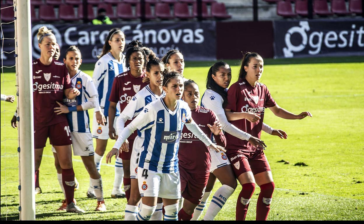 El EDF Logroño no ha pasado del empate ante el Espanyol. 