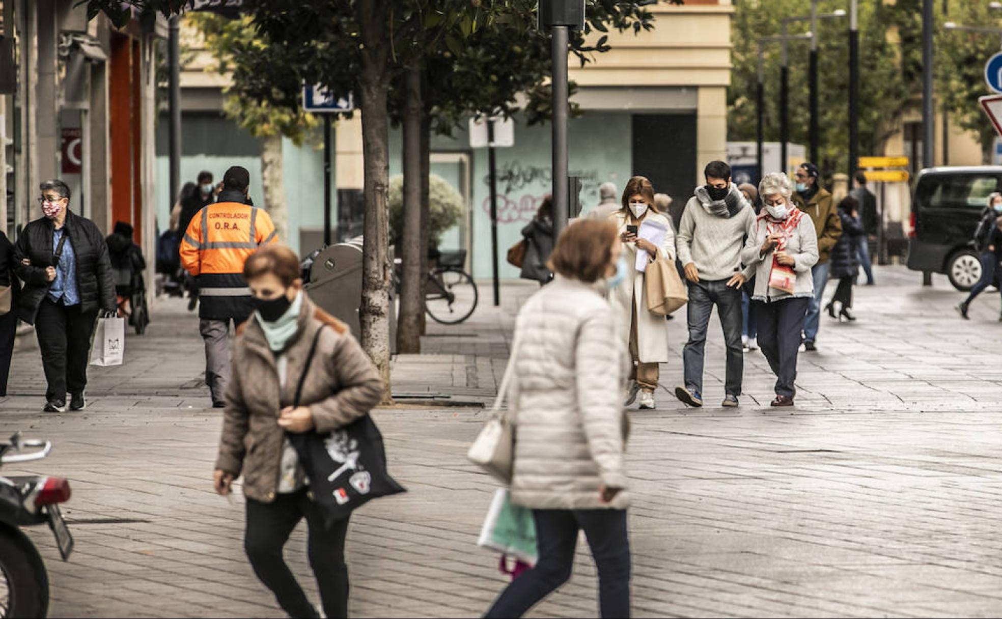 El COVID se cobra otra víctima en una jornada en la que bajan los casos activos y se mantiene la presión hospitalaria