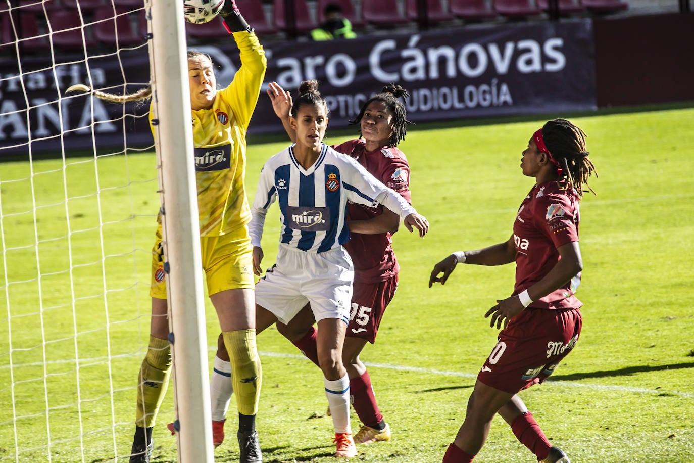 El equipo riojano ha empatado y se hunde en la tabla. 