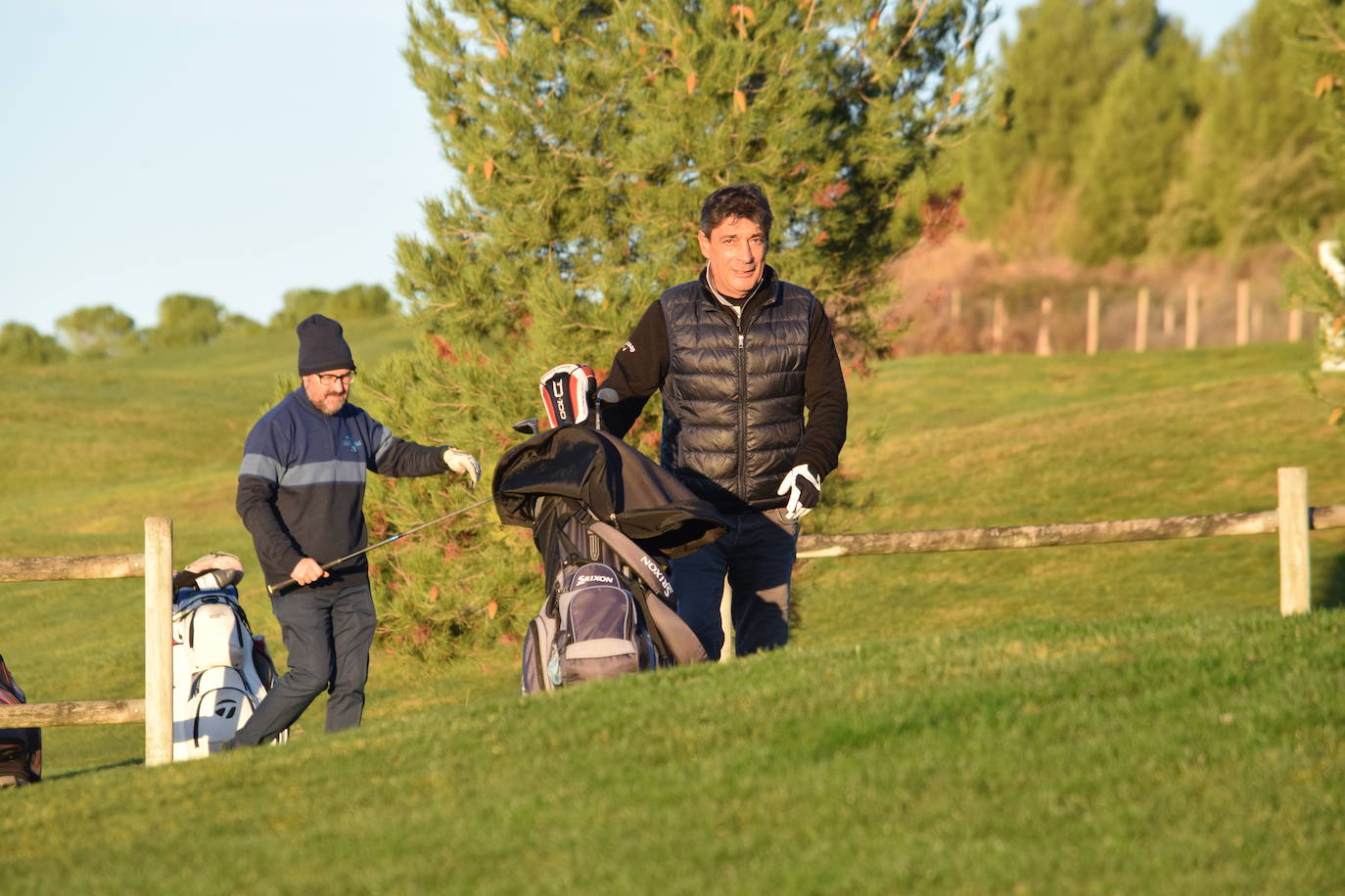 Imágenes del torneo final de la décima edición de la Liga de Golf y Vino, que organiza cada año lomejordelvinoderioja.com. 