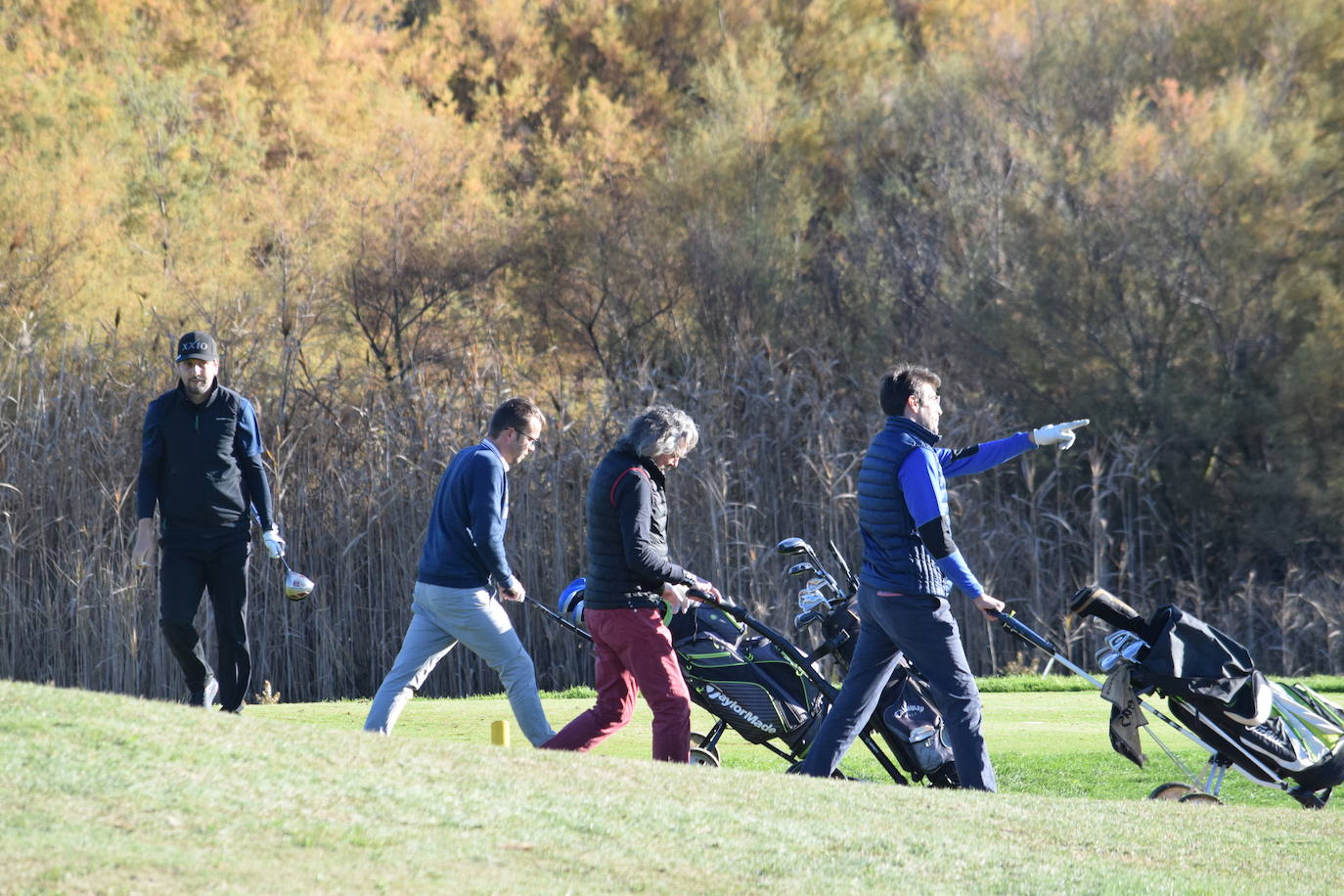 Imágenes del torneo final de la décima edición de la Liga de Golf y Vino, que organiza cada año lomejordelvinoderioja.com. 