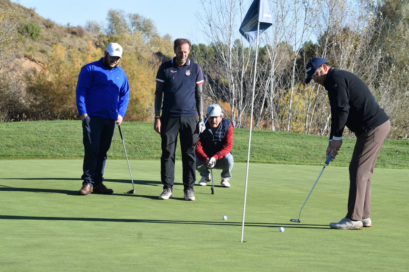 Imágenes del torneo final de la décima edición de la Liga de Golf y Vino, que organiza cada año lomejordelvinoderioja.com. 