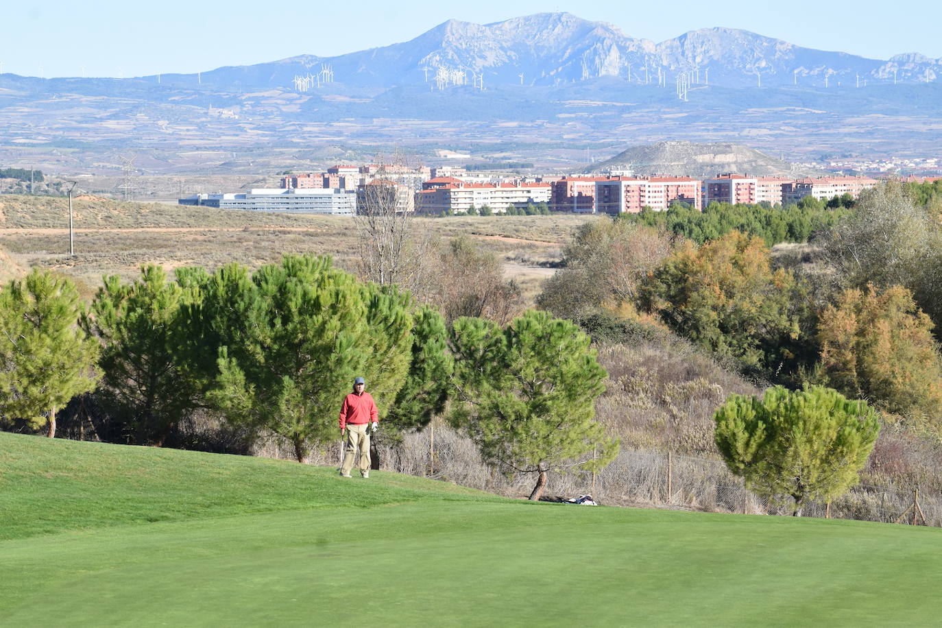 Imágenes del torneo final de la décima edición de la Liga de Golf y Vino, que organiza cada año lomejordelvinoderioja.com. 