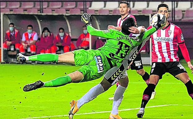 El Logroñés no mancha la pelota