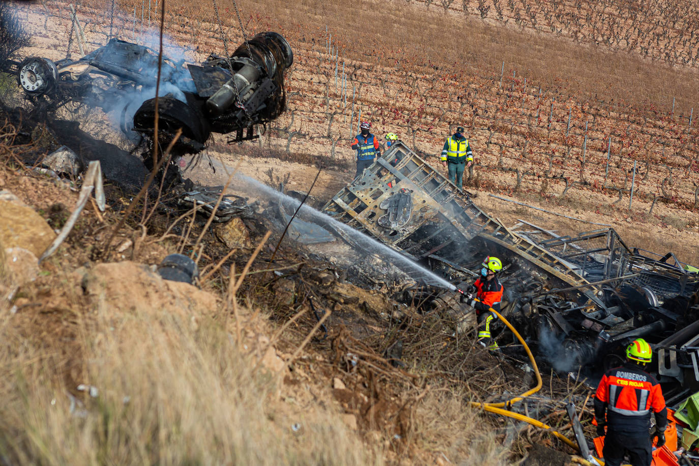 En este terrible suceso, los bomberos han tardado cinco horas en hallar el cuerpo de la víctima