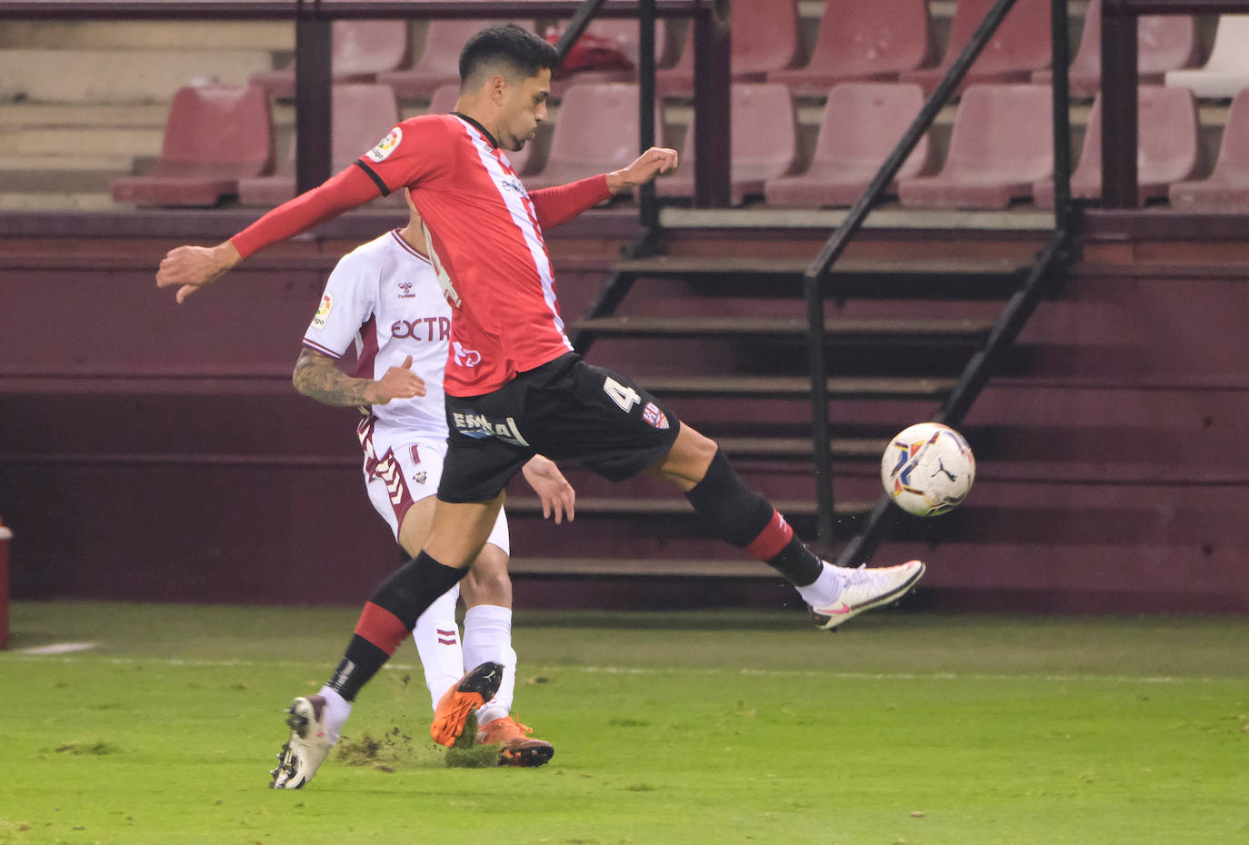 Los blanquirrojos consiguen su sexta victoria consecutiva