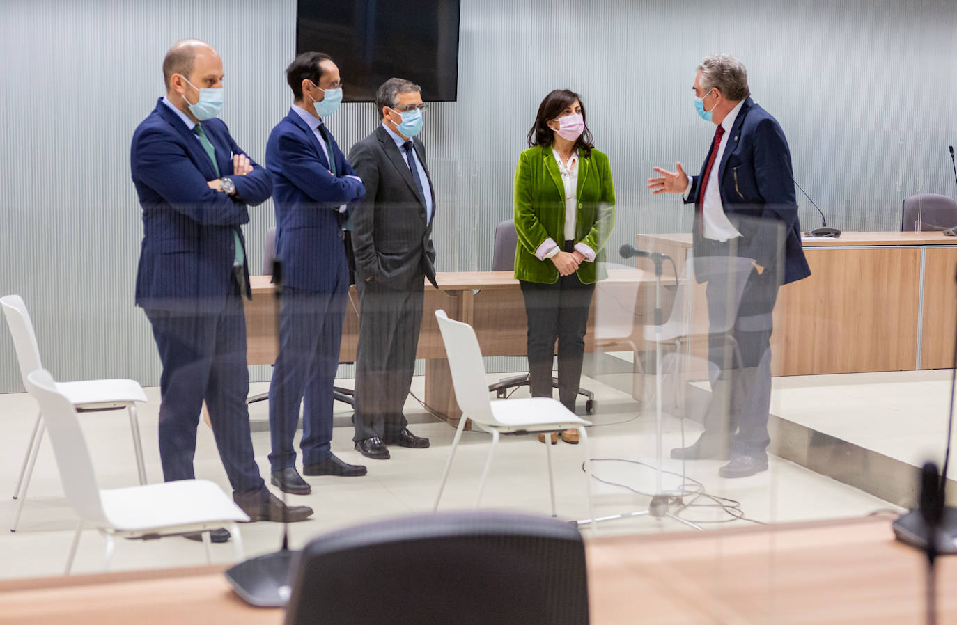 Visita de la presidenta del Gobierno de La Rioja a la nueva sala de vistas del Juzgado de Violencia sobre la Mujer.