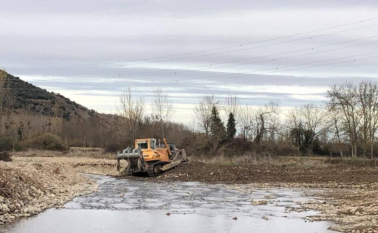 'Amigos de la Tierra' pide explicaciones por una actuación en el cauce del Oja, en Ojacastro