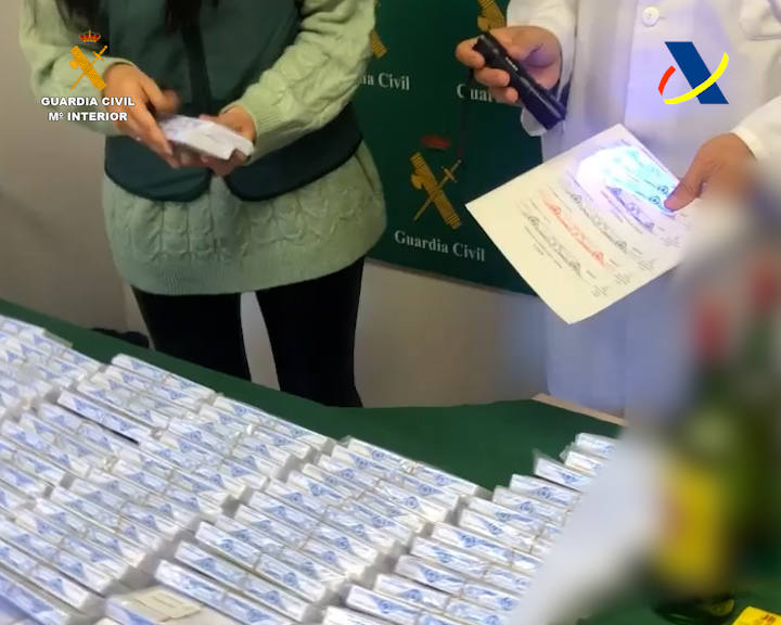 Imagen secundaria 2 - Desmantelada en La Rioja, Jaén y Ciudad Real la mayor red de falsificación de whisky en España
